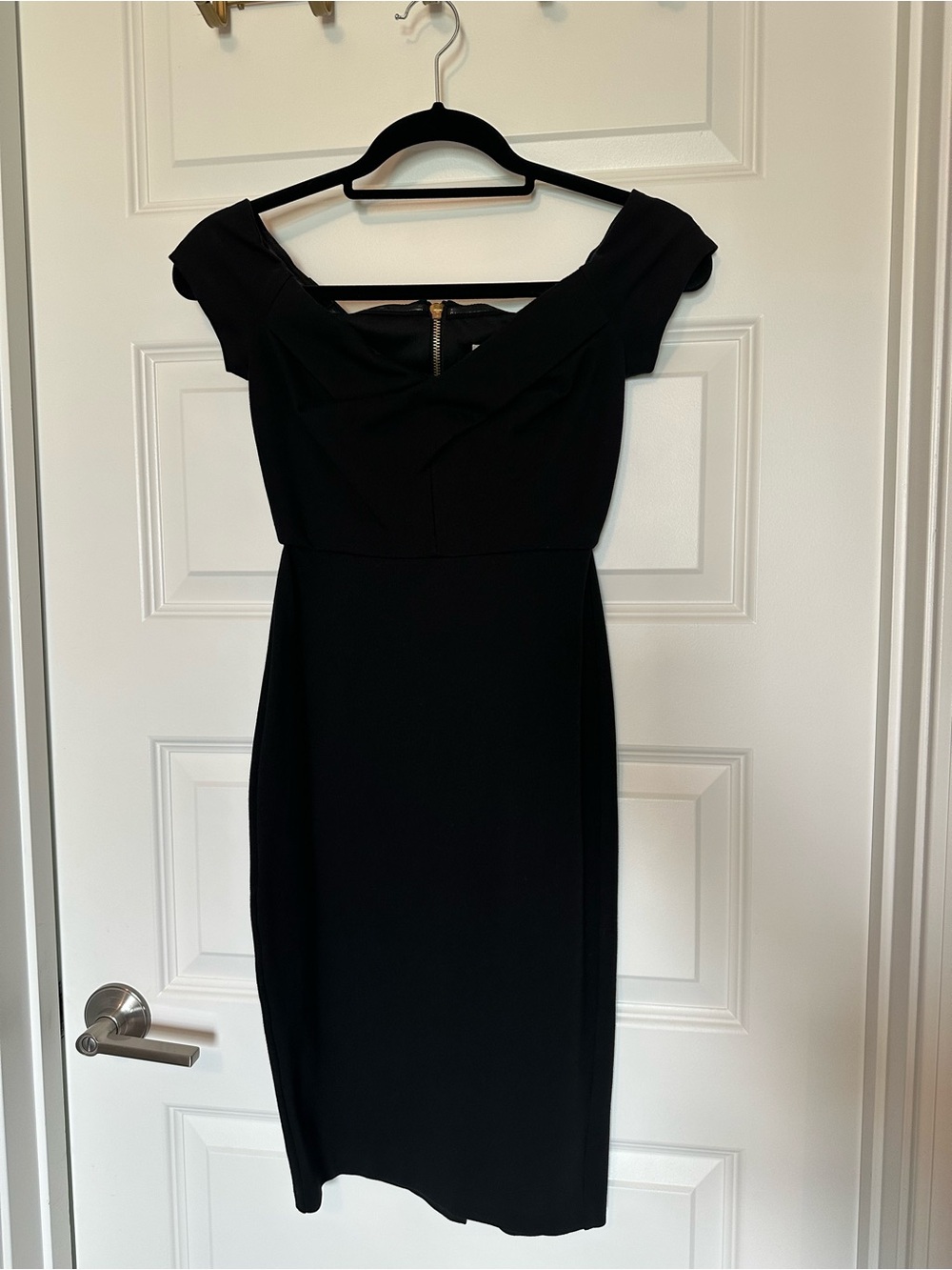 Giani Bini - Off-Shoulder Black Sheath Dress